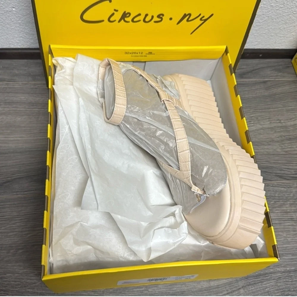 CIRCUS NY Women's Elana Platform Sandals